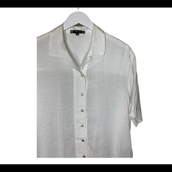 C’EST MOI Boxy Fit Button Down Blouse Ivory One Size  (XS-Large) - Picture 5 of 12